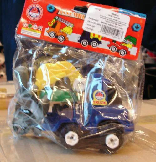 Auto giocattolo di plastica — foto 2 dell'alert 0458/07