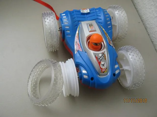 Auto giocattolo "Rolling Car" &amp; #13; &amp; #13; (XIN YE TOYS)