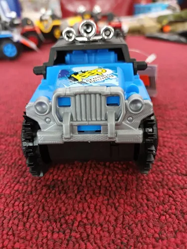Auto giocattolo «Auto JEEP obracející se» (Mai Sen Bag)