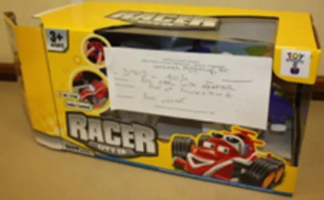 Auto telecomandata "Lets go racer" — foto 3 dell'alert 0025/12