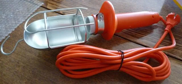 Lampada palmare «Auto working lamp» — foto 2 dell'alert A12/1443/13