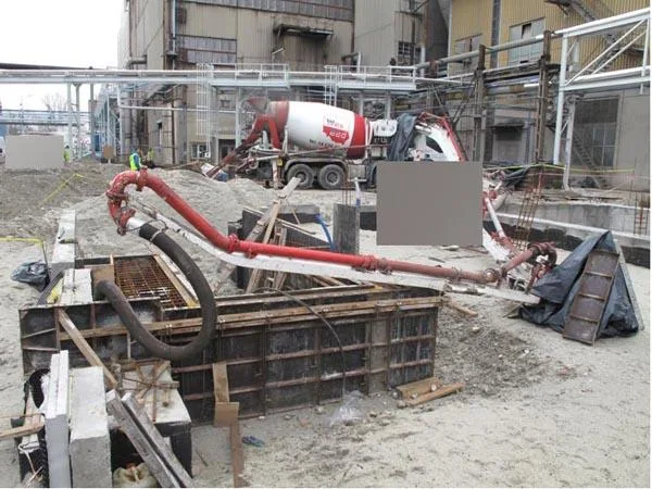 Pompa miscelatrice per calcestruzzo «Autobetonpompa / Truck-mixer pump» — foto 2 dell'alert A12/1191/16