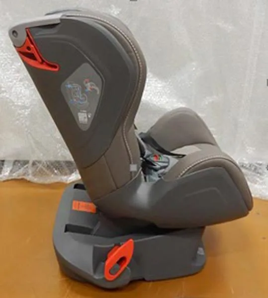 Seggiolino auto per bambini «Avionaut Glider» — foto 2 dell'alert A12/0959/19