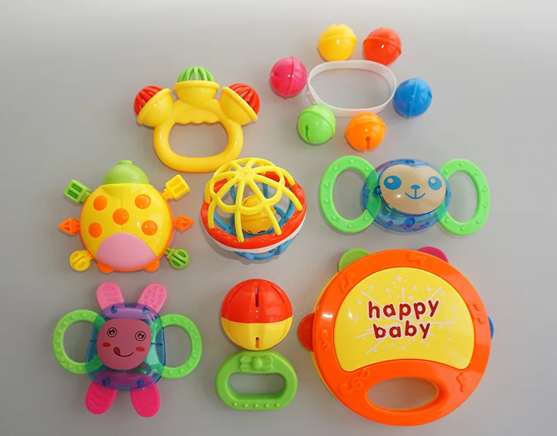 Set di sonagli in plastica «Baby Concert Funny little toy» — foto 2 dell'alert A12/01260/20