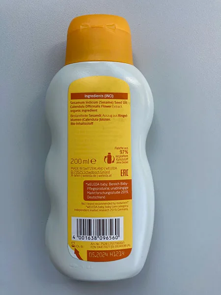Olio per la cura della pelle «Baby Pflegeöl Parfümfrei / Baby Oil frangrance free Calendula» (Weleda)