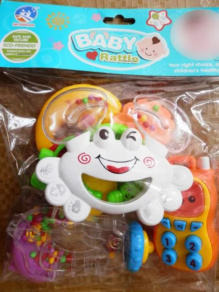 Set di sonagli di plastica «Baby rattle» (Weixingda)