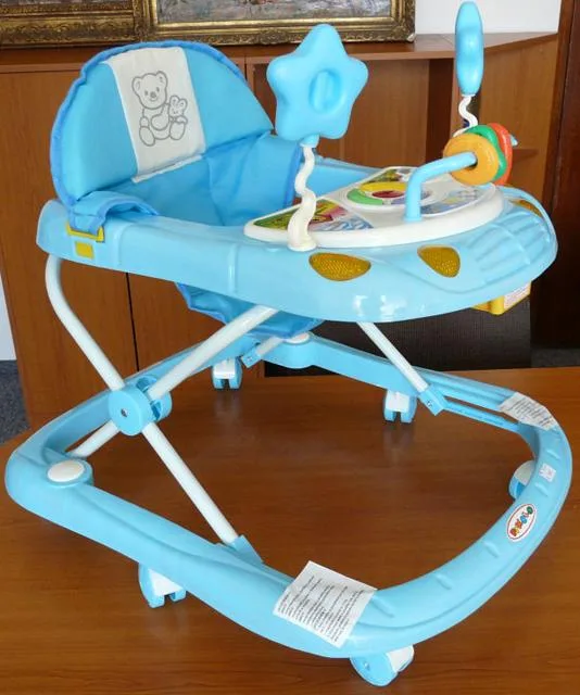 Baby walker &amp; #13; &amp; #13; (Pikolo)