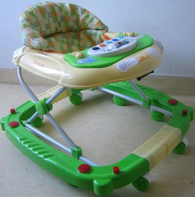 Baby walker & #13; & #13; (QUATRO)