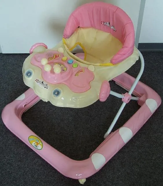 Baby walker – Lauflernhilfe; Gehfrei; Laufwagen (Swisskids)