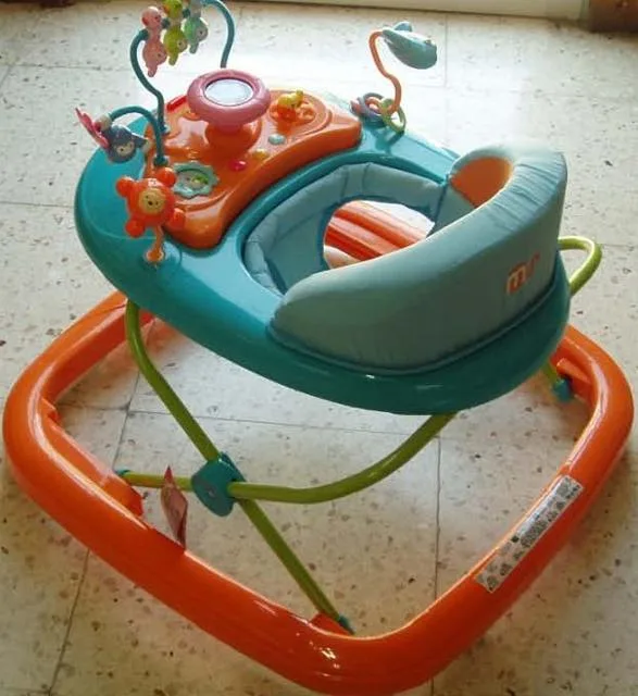 Baby walker (Ms Adventure)
