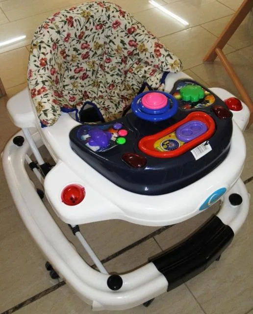 Babywalker &amp; #13; &amp; #13; (Happy Baby – Rocky Air Plane)