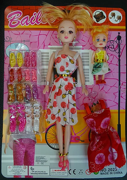 Set di bambole in plastica con accessori «Bailee»