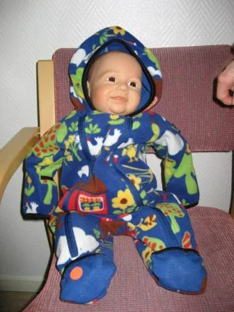 Bambino in generale antivento (Polarn O Pyret)