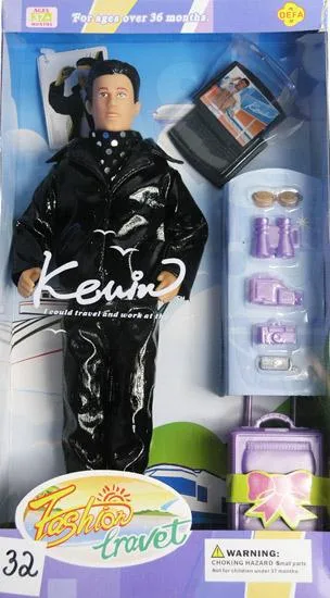 Bambola con set accessori (Fashion Travet Kevin)