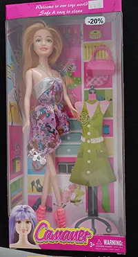 Bambola di plastica