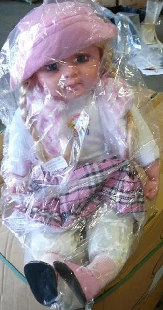 Bambola di plastica (Unknown)
