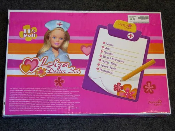 Bambola – Lisa Doctor Set — foto 2 dell'alert 0182/09