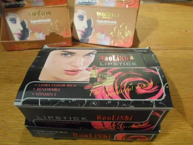 Rossetto «BaoLiShi Lipstick» — foto 2 dell'alert A12/1611/13
