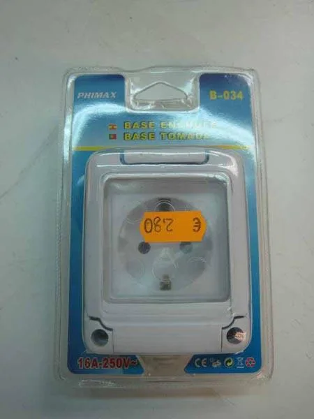 Presa di corrente «Base Enchufe (socket outlet)» — foto 3 dell'alert A12/1128/15
