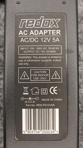 Caricabatterie «Battery charger Akkulaturi» — foto 2 dell'alert A12/02588/23