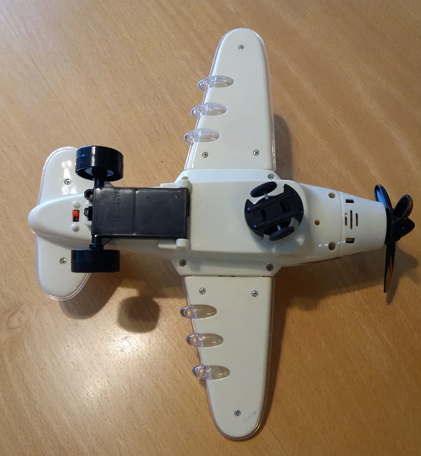 Piano giocattolo elettrico «Battleplan Battle»