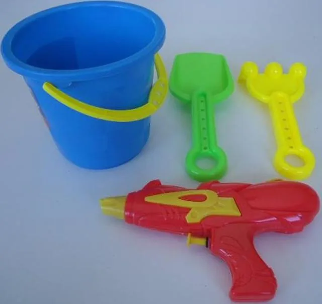 Set di giocattoli da spiaggia «Beach Toys» — foto 3 dell'alert A12/0860/14