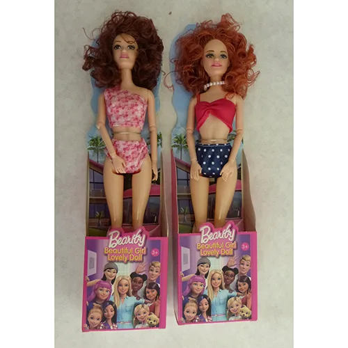 Bambola di plastica «Bearby Beautiful Girl»