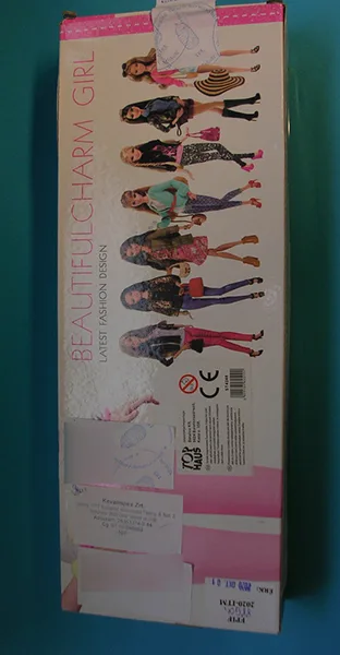 Bambola di plastica «Beautiful Charm Girl» — foto 3 dell'alert A12/01804/20