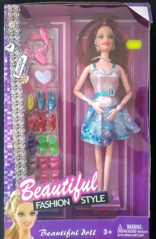 Bambola in plastica con accessori «Beautiful Fashion Style» (Unknown)