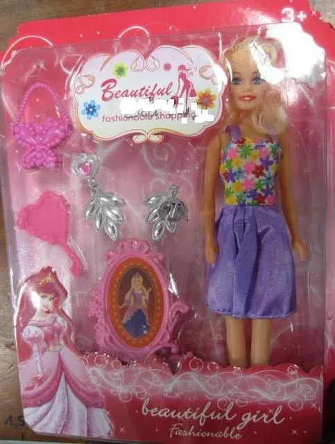 Bambola di plastica &amp; #13; &amp; #13; «Beautiful Fashionable Shopping» (Perez y Rincón)