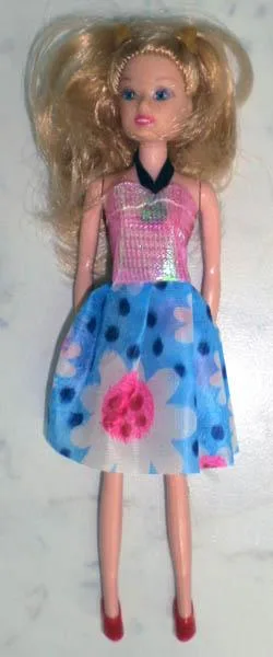Bambola di plastica «Beautiful girl» — foto 2 dell'alert A12/1998/14