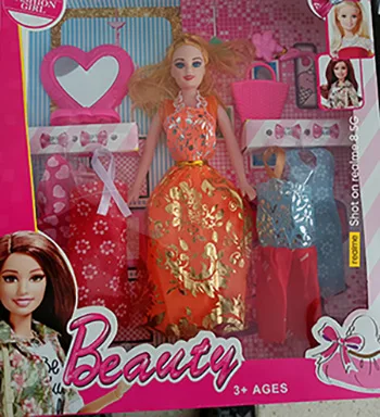 Bambola di plastica «Beauty» — foto 2 dell'alert A12/00923/23