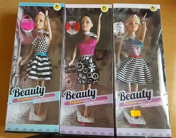 Bambola di plastica «Beauty, FASHION MODELS» (PRETTY GIRLS)