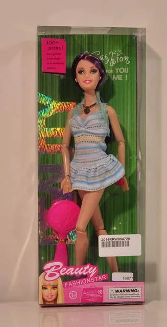 Bambola di plastica «Beauty Fashion Star» — foto 2 dell'alert A12/0533/14