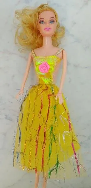 Bambola in plastica con accessori «Beauty greet fashion house» — foto 3 dell'alert A12/1448/17