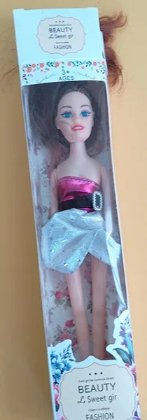 Bambola di plastica «Beauty» (L Sweet Girl)