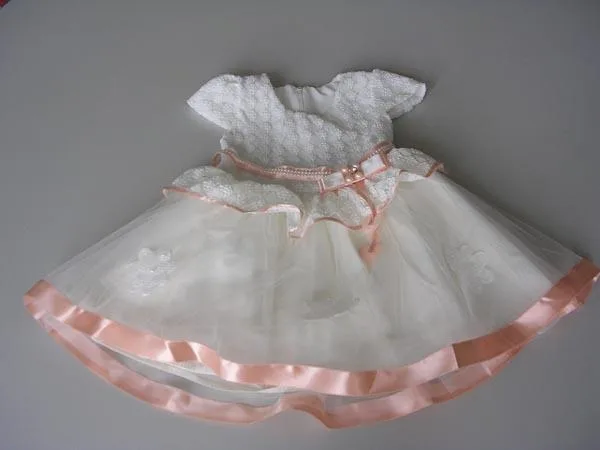 Abito da ragazza «Bébi & kids collection» — foto 2 dell'alert A12/1781/17