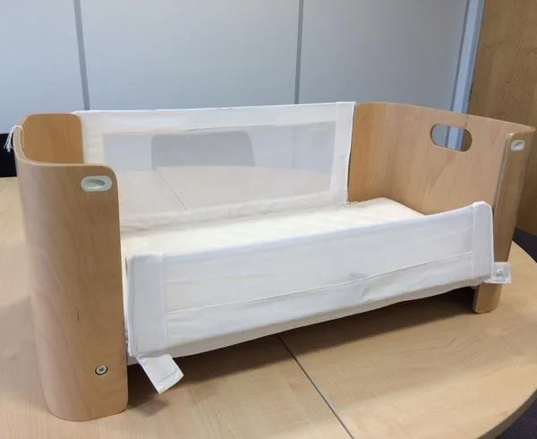 Lettino da letto «Bedside Sleeper» (Bednest)