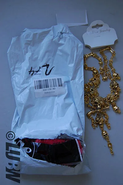 Accessori per abiti di fantasia «Beelittle 4 Stück Captain Pirate Kostüm Zubehör Set DOO Rag Skull Cap Piratenauge Patch …» — foto 1 dell'alert INFO/00048/22