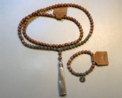 Collana e bracciale set «Benava - Mala Kette 108 Jaspis und Labradorit Edelstein Perlen - Set mit Armband» — foto 1 dell'alert A12/00478/23
