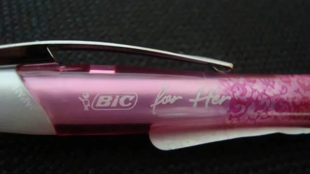 La penna «Bic for her» — foto 3 dell'alert A12/0383/14