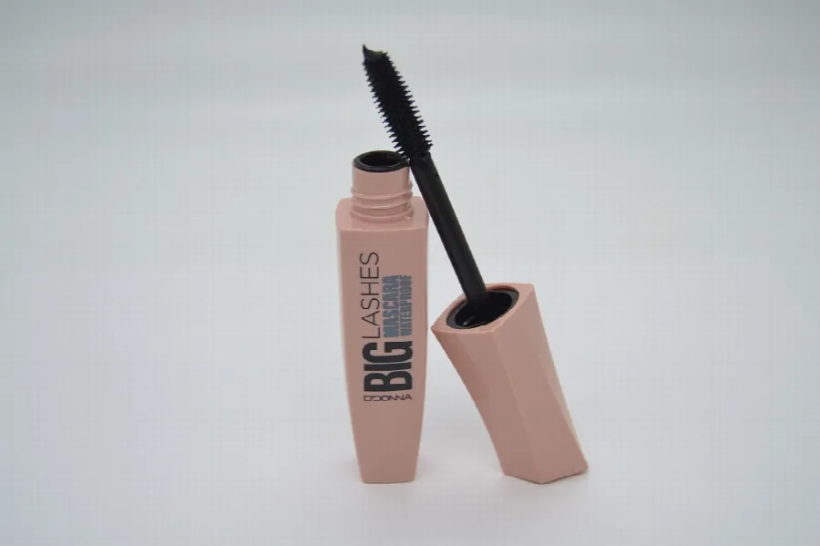 Mascara «Big Lashes Mascara Waterproof» (Ddonna)