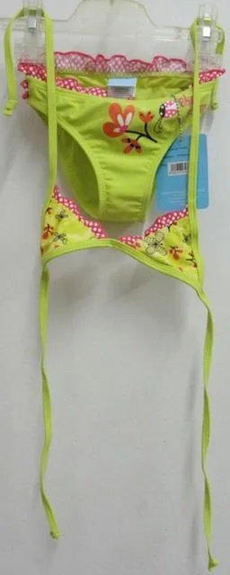 Bikini della ragazza — foto 2 dell'alert A12/1457/10