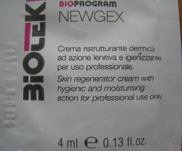 Crema rigeneratrice cutanea per trucco permanente e t «Bioprogram Newgex» (Biotek)