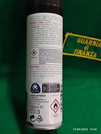 Spruzzo di deodorante «Black flower» — foto 2 dell'alert A12/02919/23