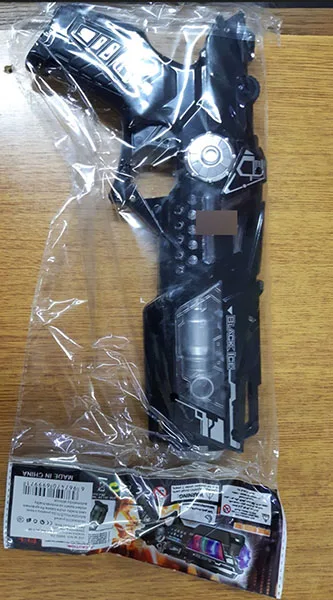 Pistola giocattolo «BLACK ICE / SPACE GUN» — foto 2 dell'alert A12/00961/22