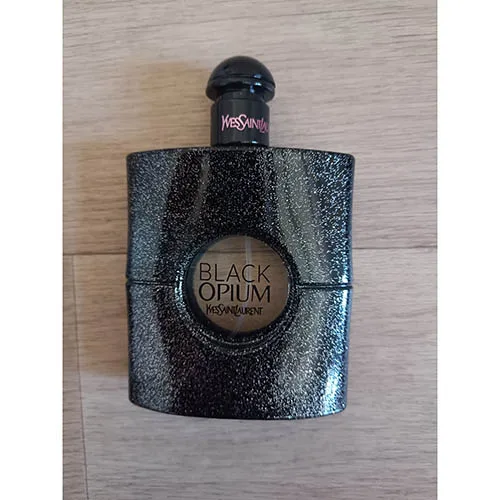 Profumo «BLACK OPIUM» — foto 3 dell'alert A12/02106/24