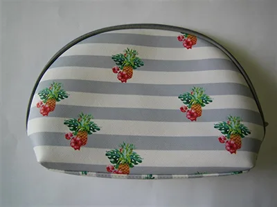 Borsa cosmetica — foto 1 dell'alert A12/00442/23