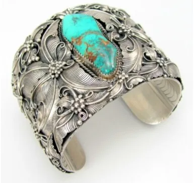 Bracciale «Bracelet large en argent tibétain avec bracelets turquoise mode bracelet turquoise bijou…» — foto 1 dell'alert A12/00375/21