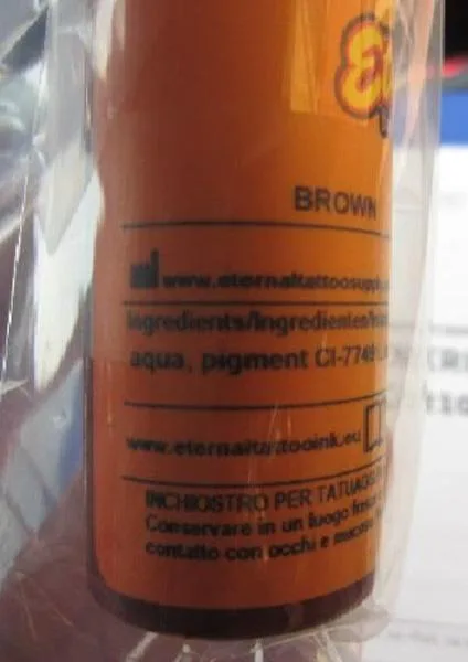 Inchiostro del tatuaggio «Brown» — foto 3 dell'alert A12/0123/19
